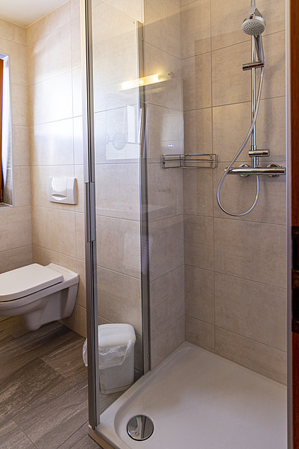 mit Dusche